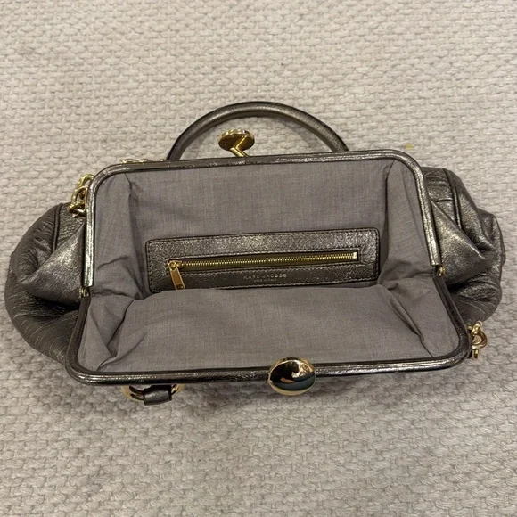 Marc Jacob’s metallic handle bag - Picture 5 of 6